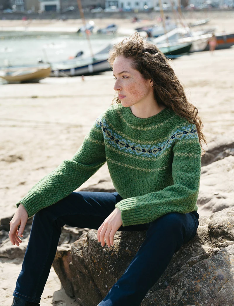Womens Chunky Etive Yoke Fair Isle Jumper - Green by The Croft House