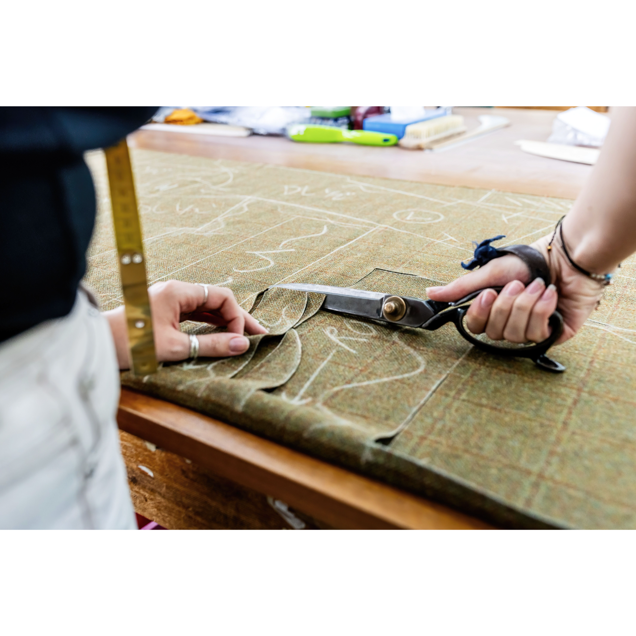 Carl Stuart Tailors showcase products and collections