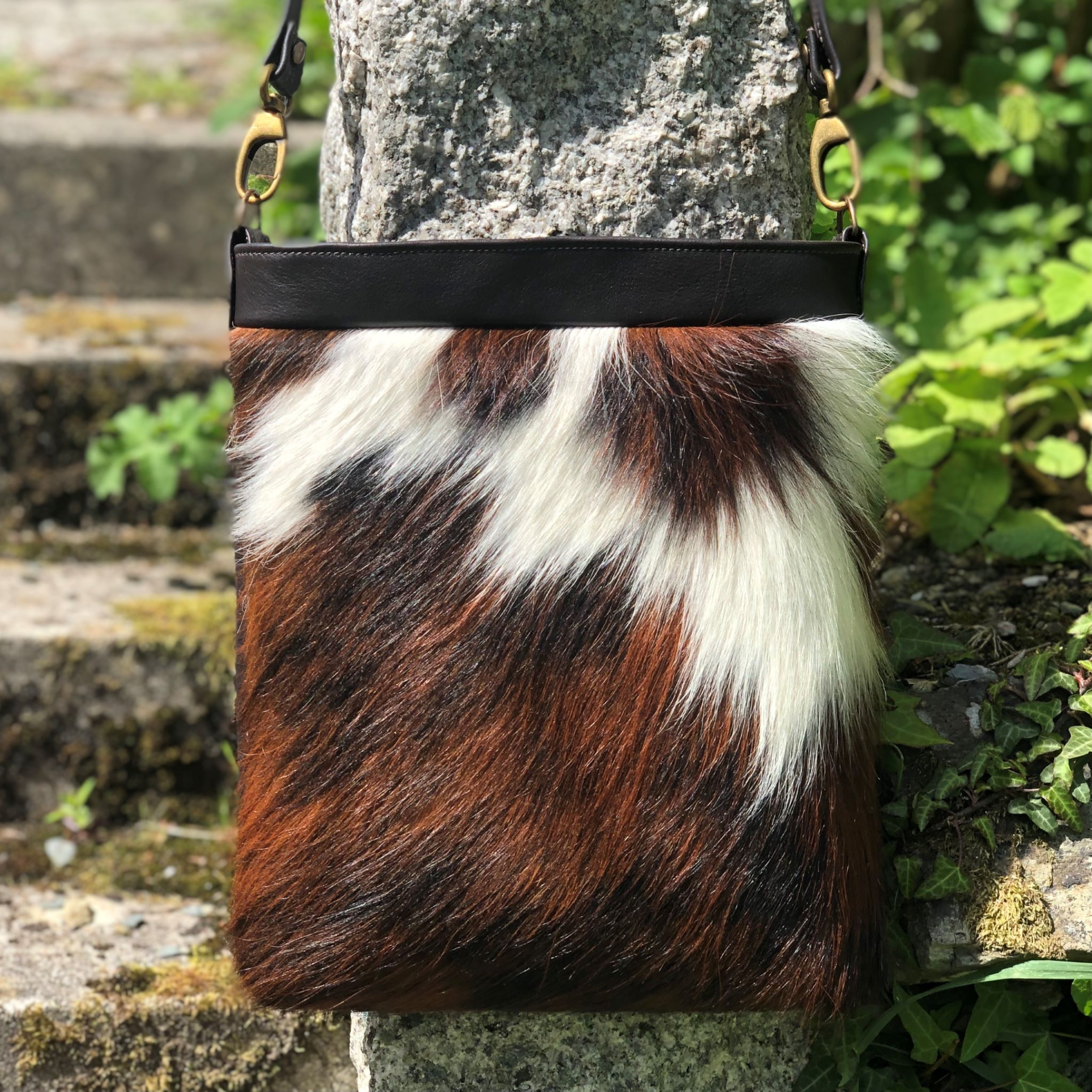 Hurdwick Handmade Bag Company showcase products and collections